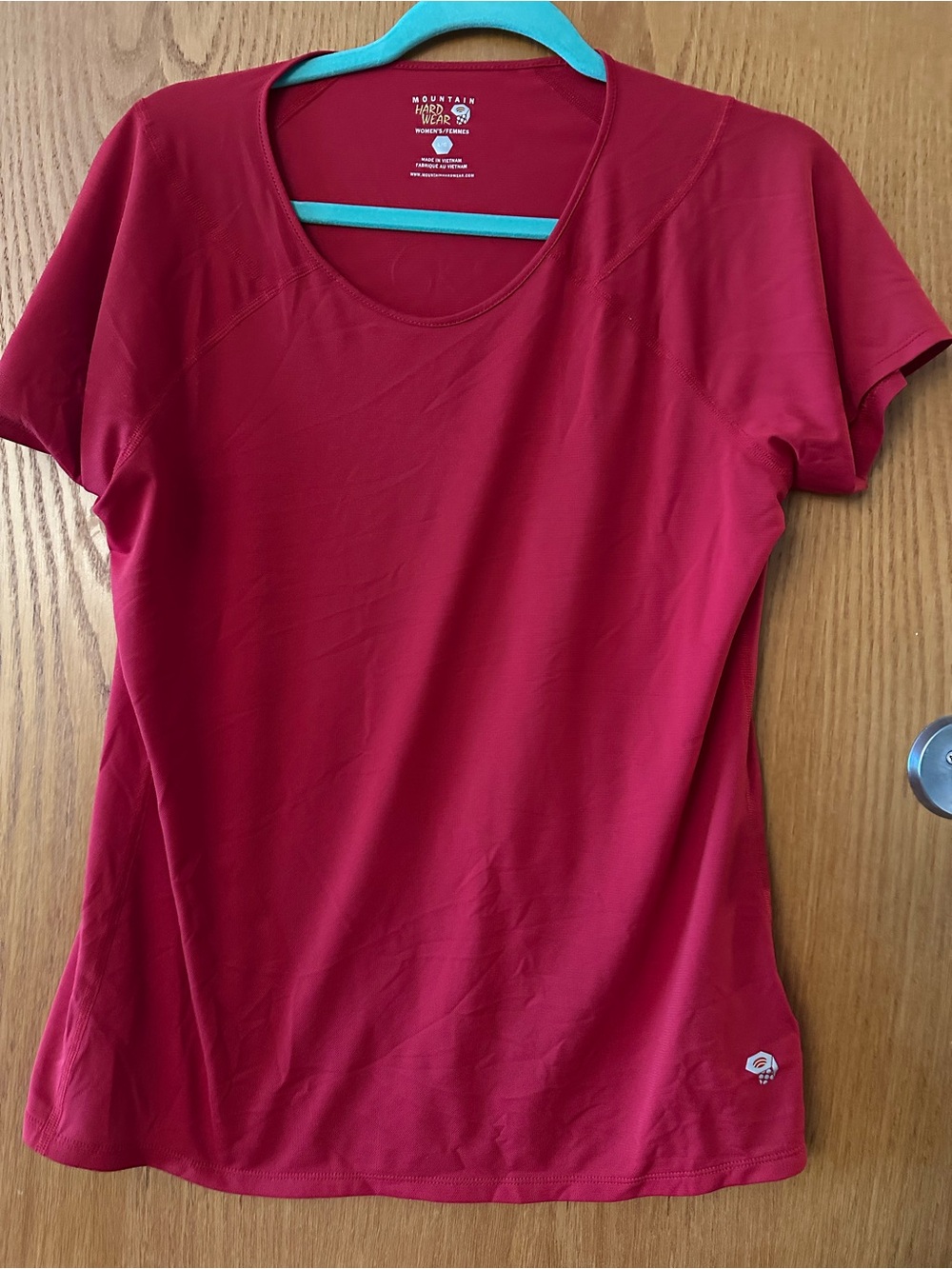Mountain Hardwear Women's Red Performance Short-Sleeve Tee